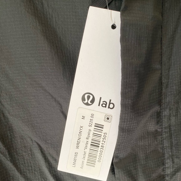 🍋*Exclusive Lululemon lab Axiom packable Jacket🍋 - Picture 2 of 8